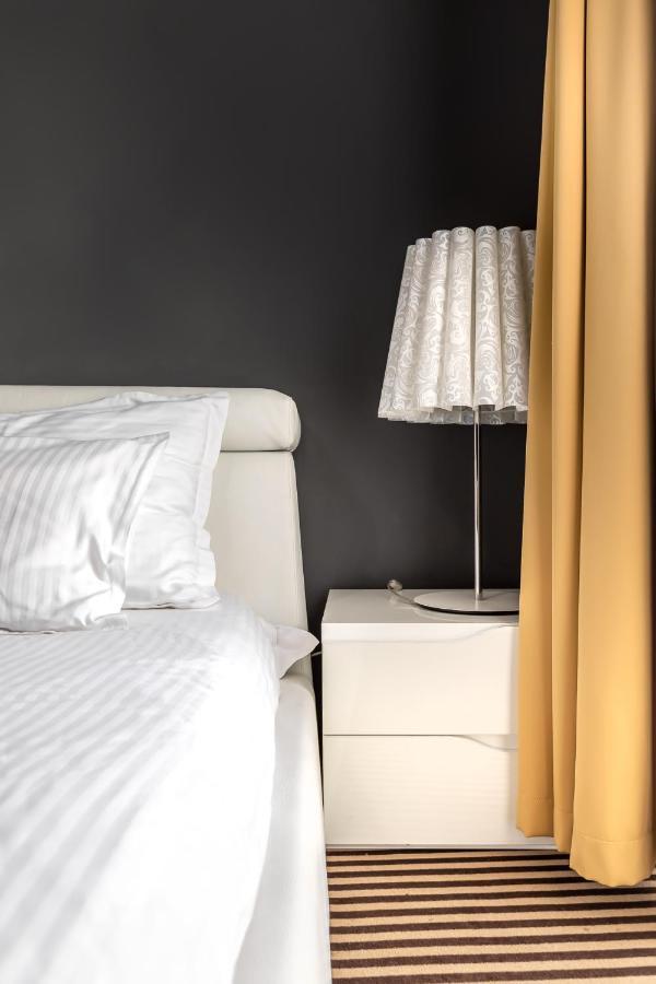 Alex&George Boutique Hotel Клуж-Напока Екстериор снимка