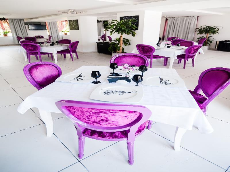 Alex&George Boutique Hotel Клуж-Напока Екстериор снимка