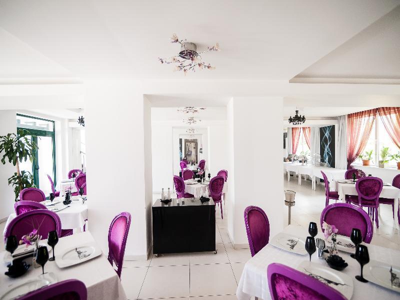 Alex&George Boutique Hotel Клуж-Напока Екстериор снимка