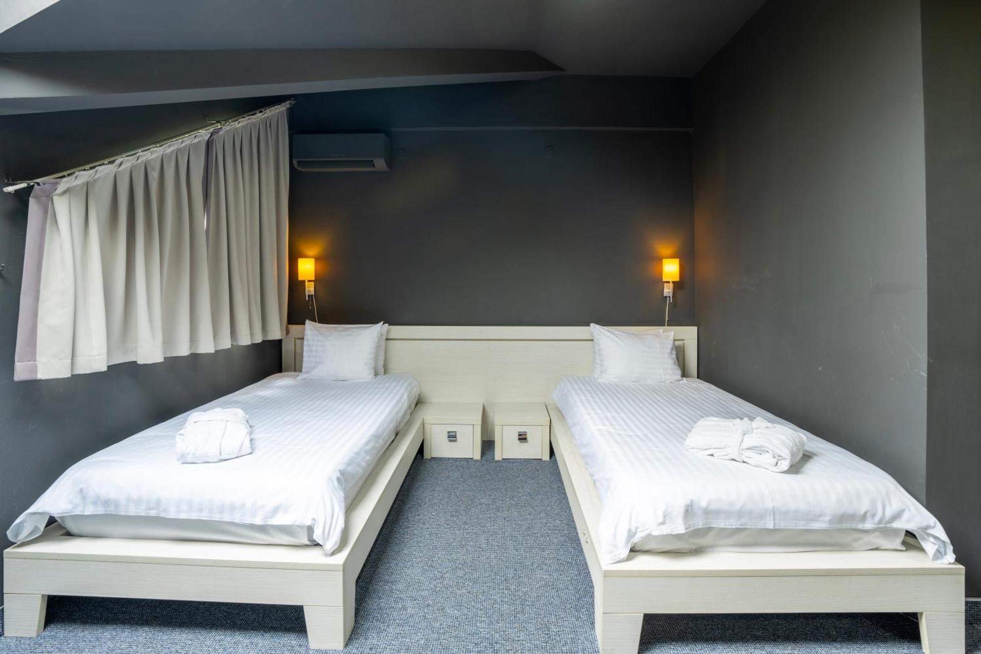 Alex&George Boutique Hotel Клуж-Напока Екстериор снимка