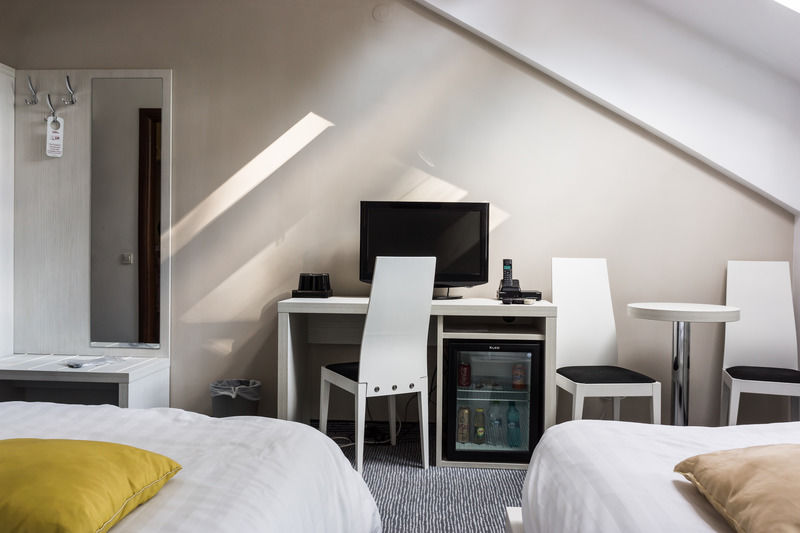 Alex&George Boutique Hotel Клуж-Напока Екстериор снимка