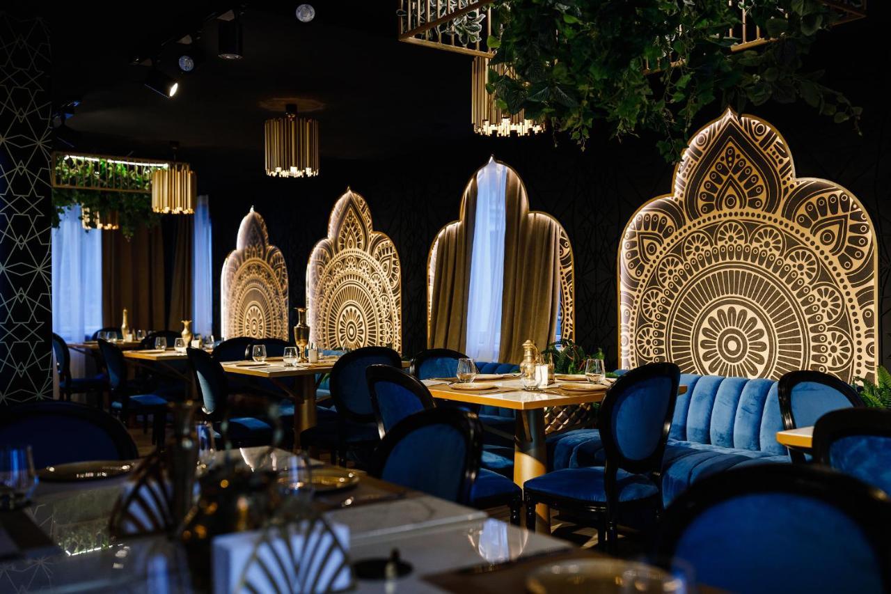 Alex&George Boutique Hotel Клуж-Напока Екстериор снимка